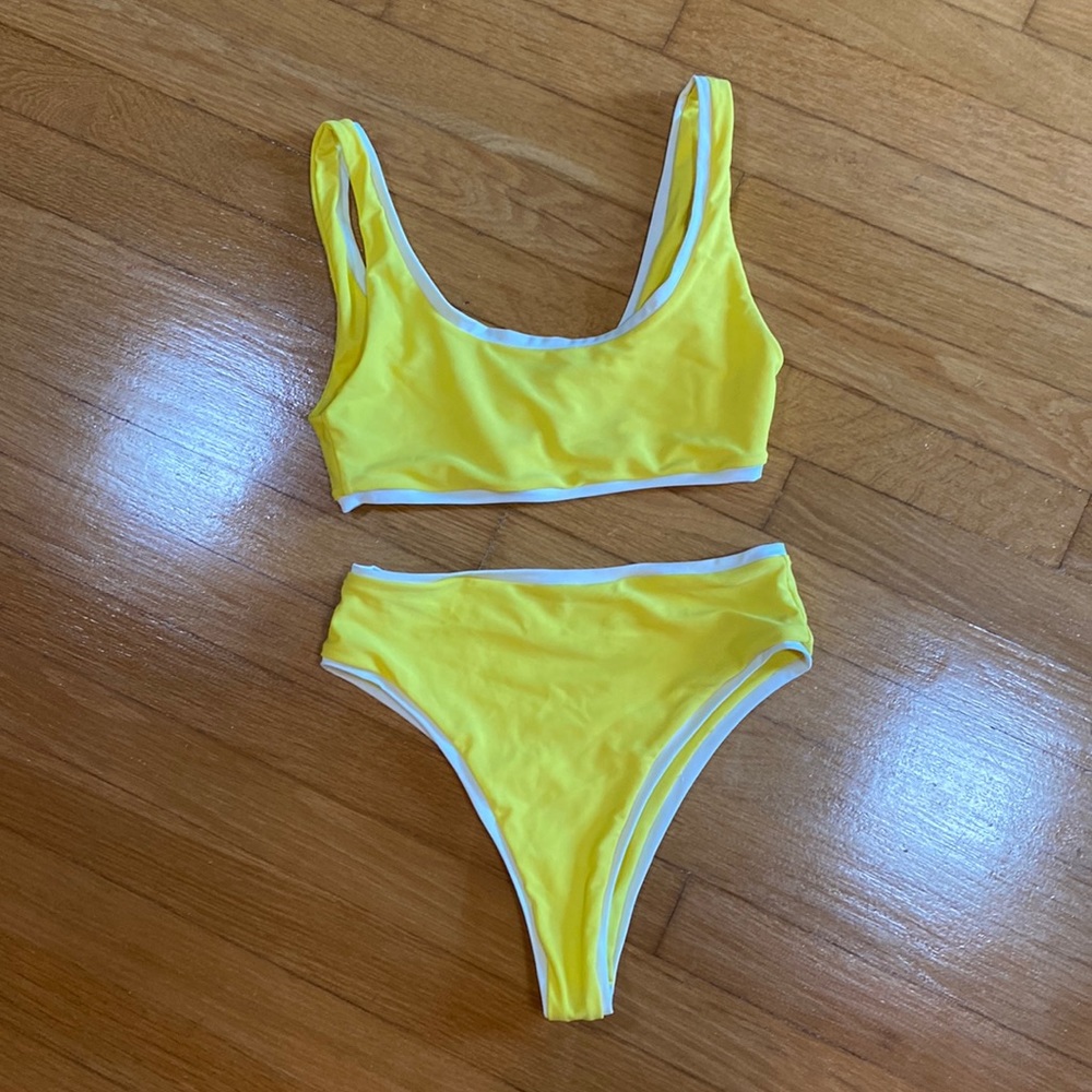 Mikoh Marsielle Top + Lyon Bottom in Starfruit